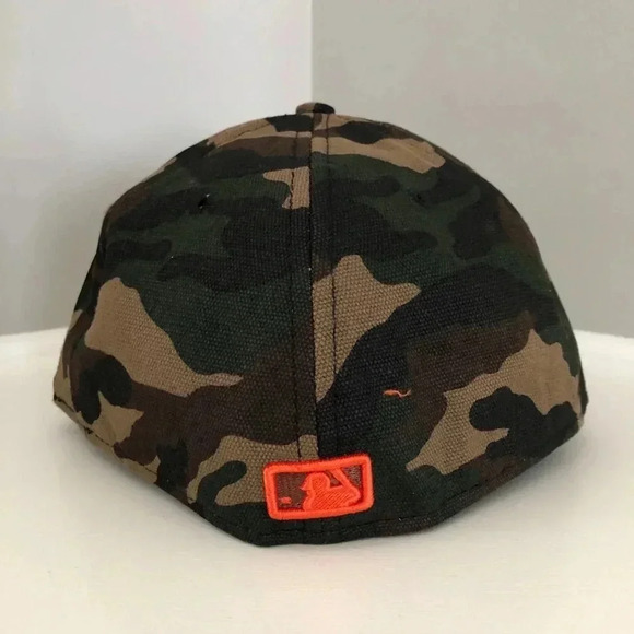 New Era 59Fifty Blue Jays Camo Hat - Picture 3 of 9